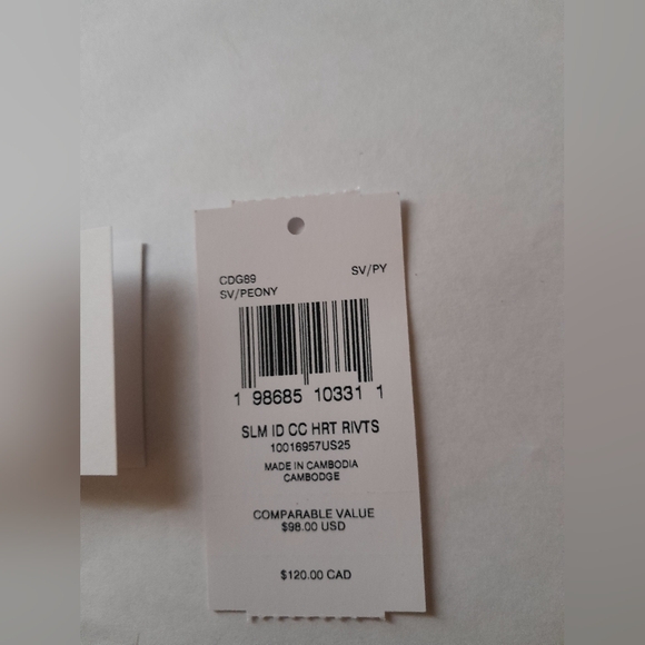 New Coach ID Card Case With Heart Rivets NWT 🩷 🩷 - Picture 3 of 10